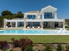 Vrijstaande villa Benahavís € 10.900.000,-