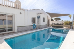 Villa Calypso € 579.000,-