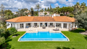 Villa Marbella East € 3.900.000,-